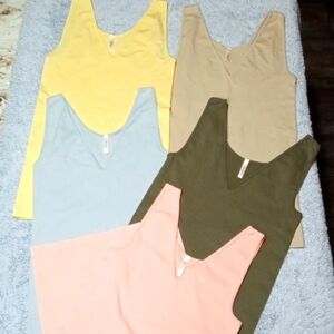 Skinny Tees v Neck